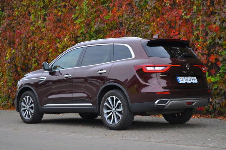 Тест-драйв Renault Koleos: знайти десять відмінностей Фото 12