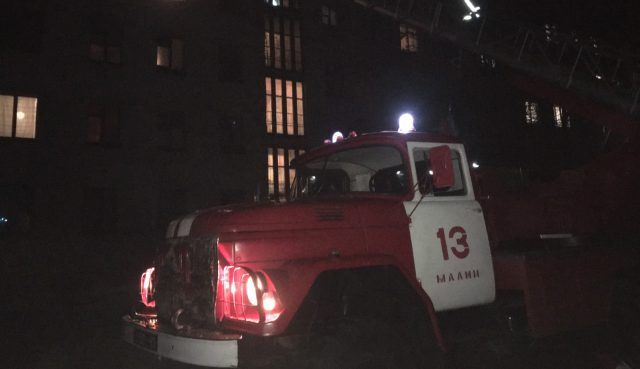 Под Житомиром загорелось общежитие, есть погибший Пожар на Житомирщине в общежитии — есть погибший