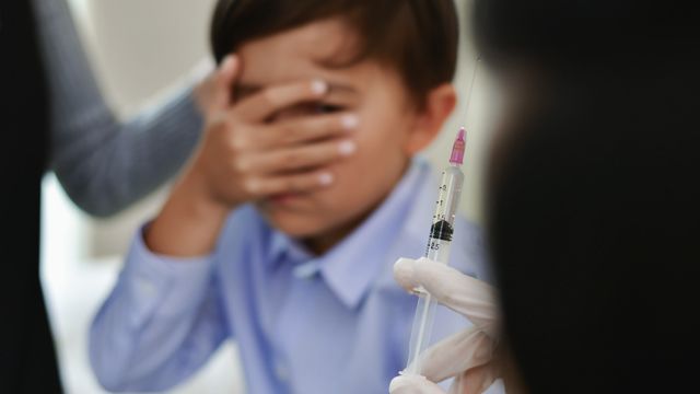 Pfizer испытает вакцину на детях с 5 лет