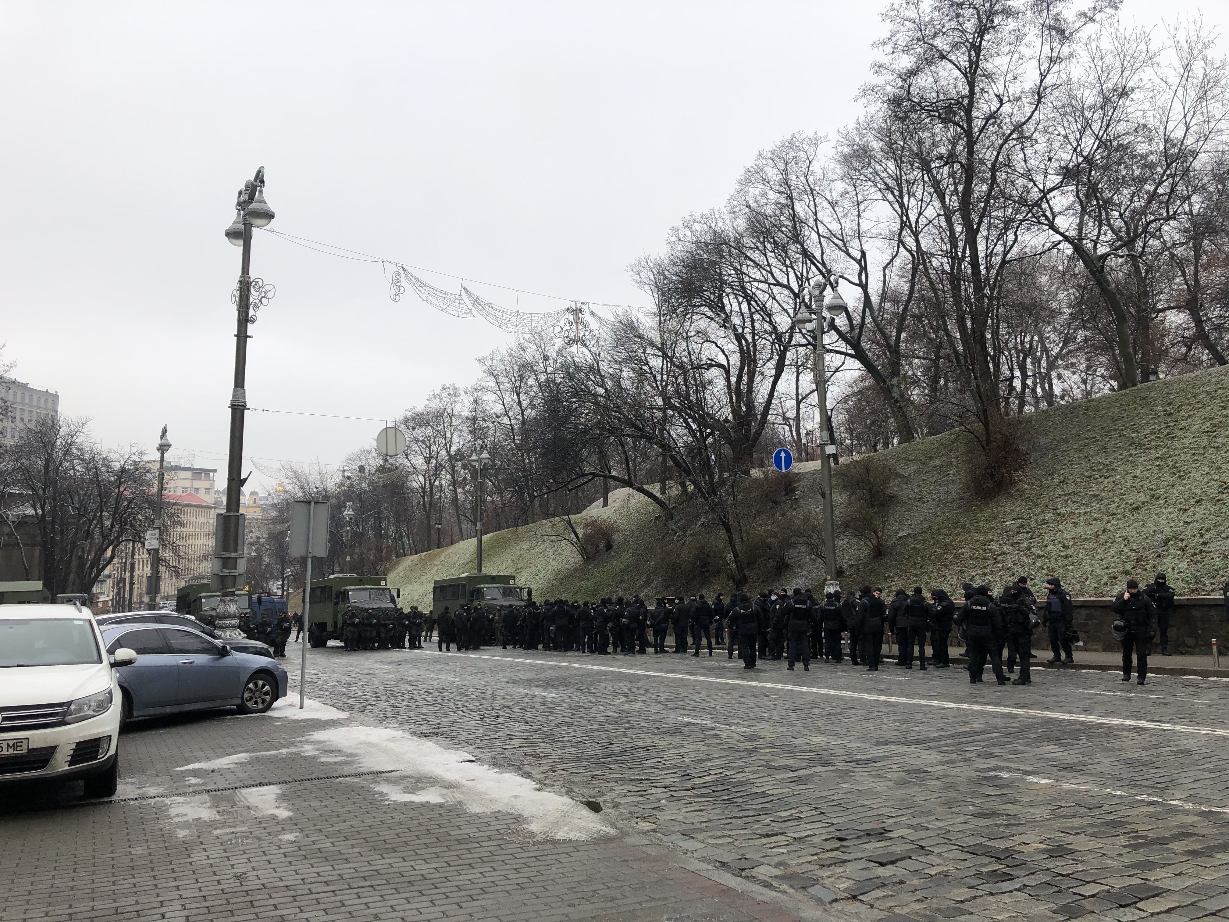 Протест под Радой — митингующие перекрыли дорогу
