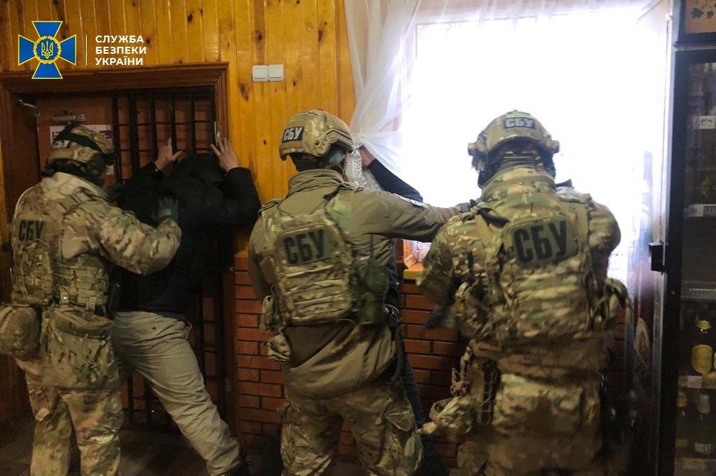 На границе с Беларусью задержали контрабандистов, среди которых были пограничники СБУ задержала пограничников, которые организовали контрабанду из Беларуси
