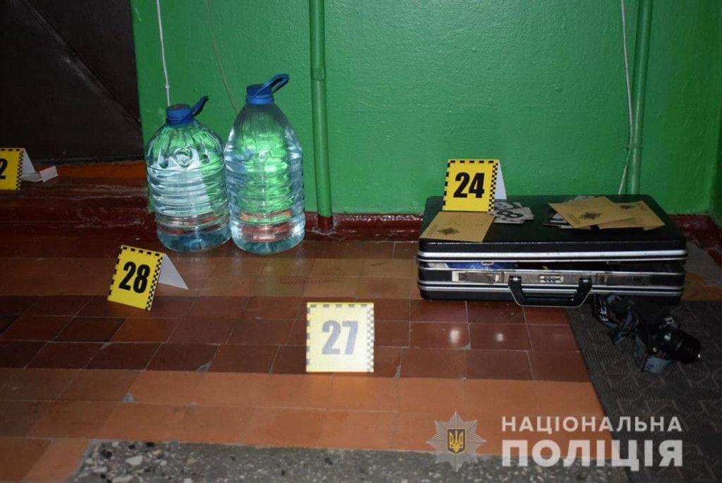 В Донецкой области расследуют тройное убийство В Донецкой области расследуют тройное убийство