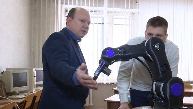 Відмінники, науковці та ентузіасти. Хто отримав стипендії Леоніда Кучми цього року