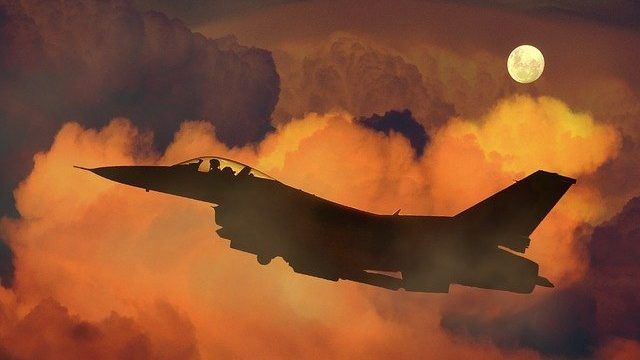 Сигнал Байдену: Тайвань обвинил Китай в масштабном вторжении военных самолетов