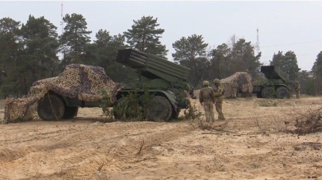 Нічні завдання та перешкоди. Як пройшли військові навчання на Дніпропетровщині