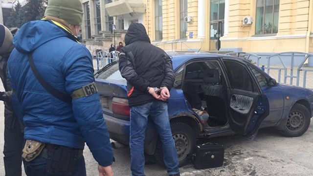 затримання українця на передачі секретних данних