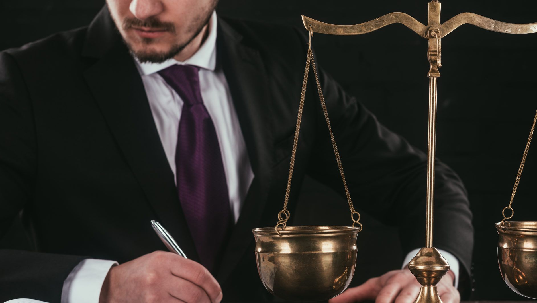 Адвокат, суд