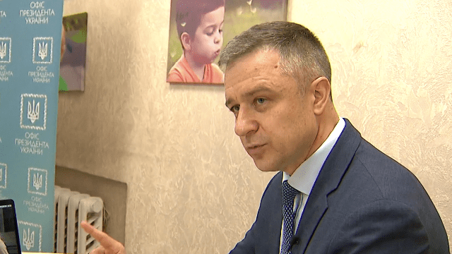 Ребенка втянули во взрослые игры: Кулеба о романе 8-летней модели с блогером