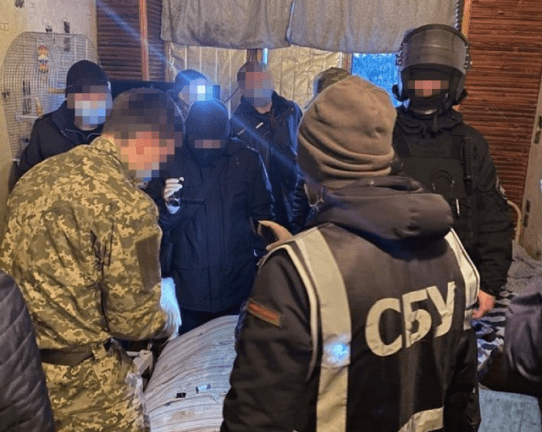 СБУ проводить обшуки