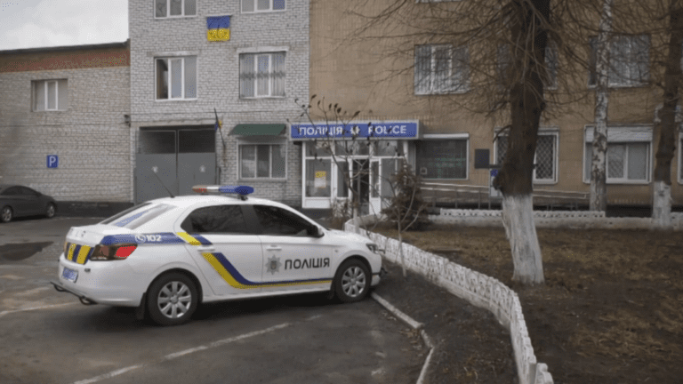 Пролежал полгода в пакете: подробности инцидента с трупом младенца в Харьковской области