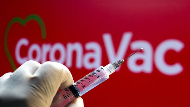 Когда в Украине начнут прививать вакциной CoronaVac