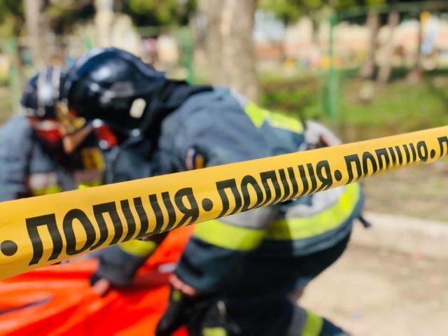 Напала з ножем на власного сина: замах у Рівненській області