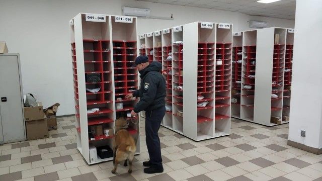 В Харькове эвакуировали почти 700 людей из-за сообщения о минировании мінування_Харків_08.04.2021