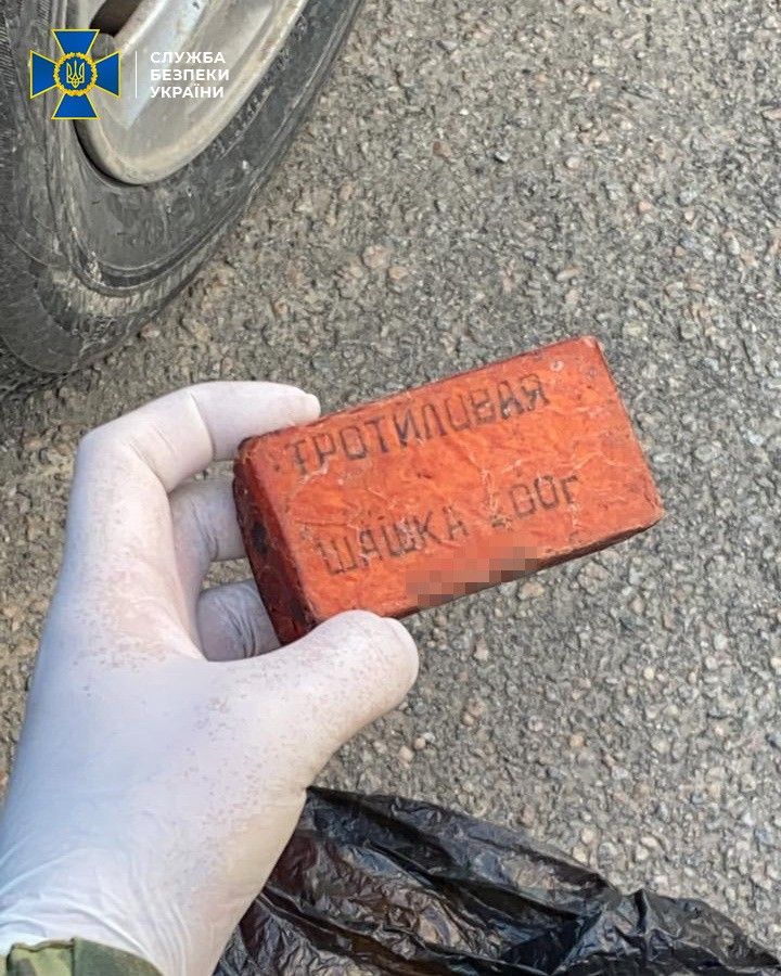 СБУ разоблачила боевика “ЛНР”, который работал в госорганах Украины СБУ разоблачила боевика "ЛНР", который работал в госорганах Украины
