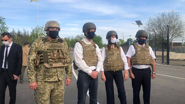 Очільники МЗС країн Бенілюксу обіцяли розказати правду про Донбас