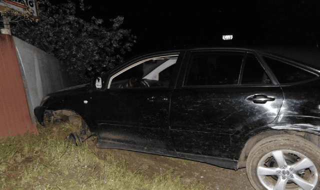 ДТП у Києві за участі Лексуса