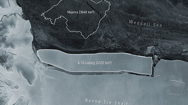Від Антарктиди відколовся найбільший у світі айсберг – ФОТО