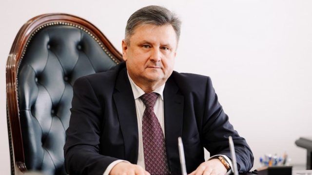 Юрий Власенко