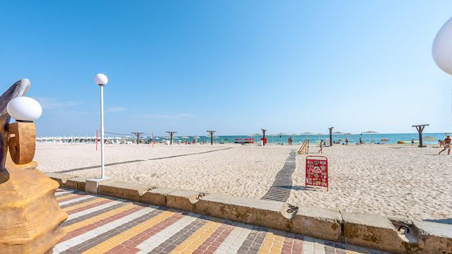 Дешевий відпочинок в Україні: 5 найкращих локацій біля моря Фото 4 Куди поїхати на море в Україні: 5 недорогих локацій Фото 4