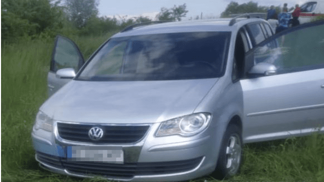 Во Львовской области мужчина пытался остановить авто и погиб