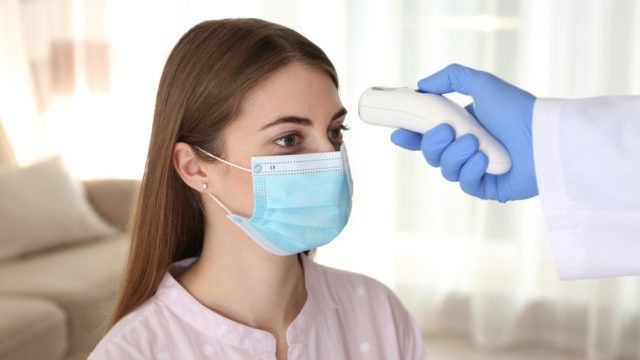 Вакцинація колективів в Україні: як імунізують від коронавірусу працівників та чи передбачені штрафи Фото 3