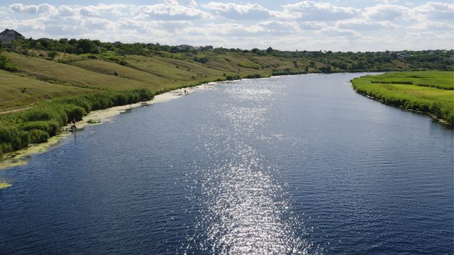 річка вода