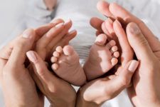 Кожного новонародженого в Україні перевірятимуть на генетичні хвороби – Ляшко Кожного новонародженого в Україні перевірятимуть на генетичні хвороби – Ляшко
