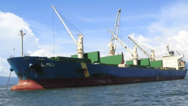 Українця вперше затримали за піратство в Індійському океані Українця затримали за піратство