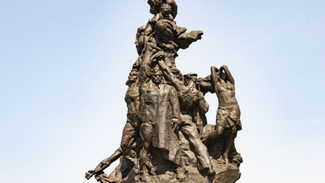 Перегляд складний, але важливий: продюсер Хржановський про фільм Бабин Яр. Контекст