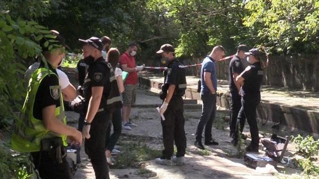 Бійка у Києві: у Голосіївському районі помер безхатько