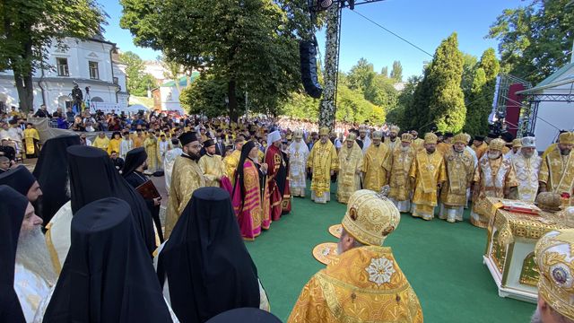 Божественная литургия в Софийском соборе