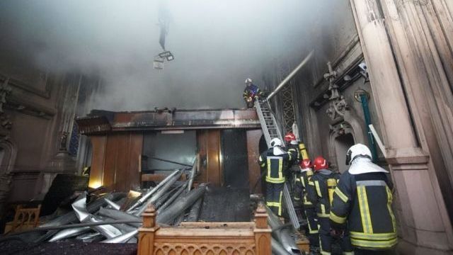 Пожар в костеле святого Николая: стали известны подробности пожара в Киеве