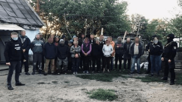 Новини Києва: 5 осіб, які утримували людей у рабстві, взято під варту