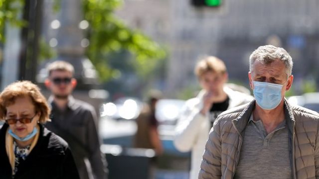 Украинцы не верят в эффективность закона о деолигархизации — опрос