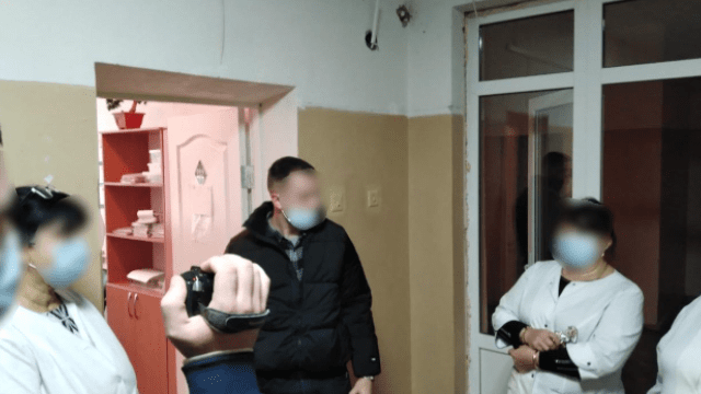 сімейний лікар видавала фальшиві Covid-сертифікати