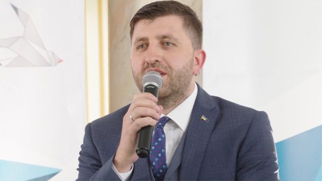 анатолій хромов