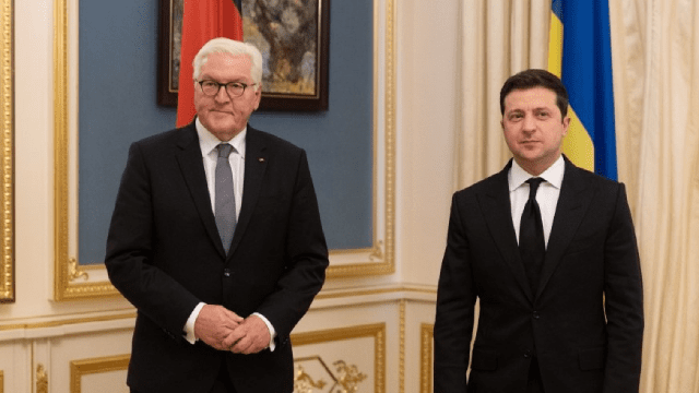Украина ожидает усиления поддержки: Зеленский поговорил с президентом Германии