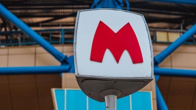 У харківському метро машиніст побився з пасажиром потяга