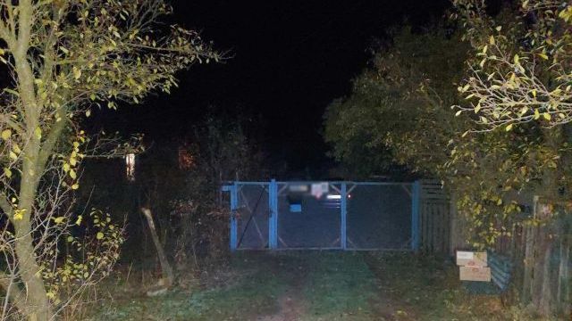 Під Харковом чоловік вбив жінку, яка пробралася вночі до його хати та вдарила ножем у шию Фото 1 У Харківській області 68-річний чоловік вбив 51-річну жінку Фото 1