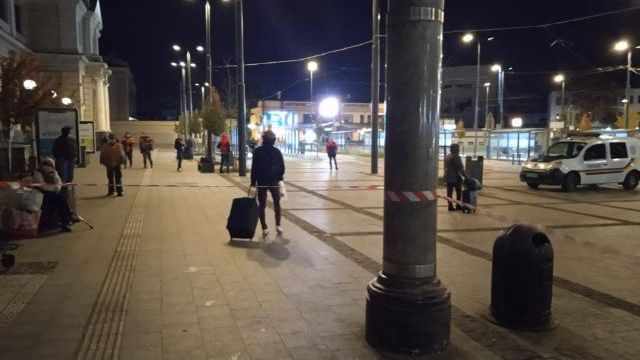 Во Львове мужчина "заминировал" главный вокзал и больницу
