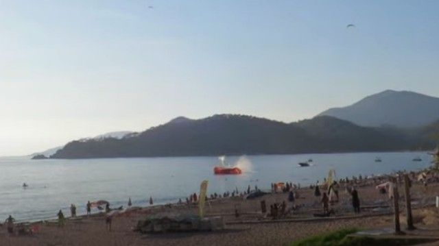 українська парашутистка впала в море в Туреччині