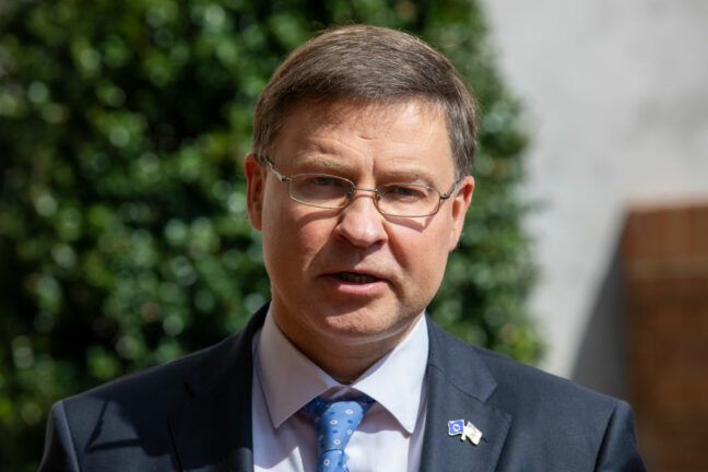 Валдіс Домбровскіс