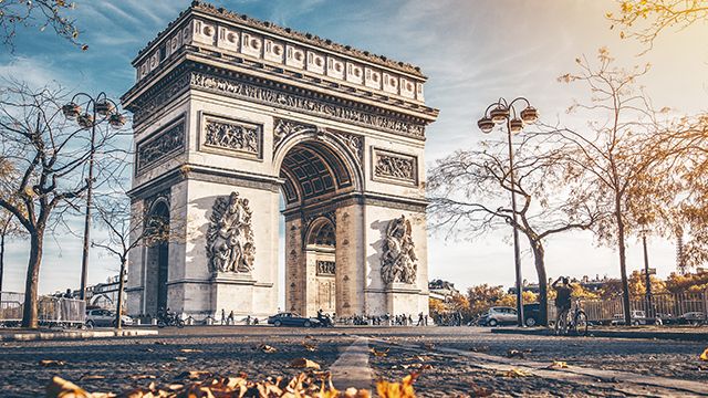 Париж, Франція