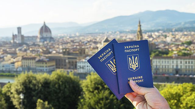 паспорт України