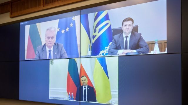 Закликали посилити санкції проти РФ: Зеленський, Дуда та Наусєда ухвалили заяву