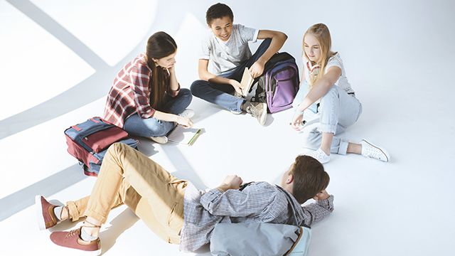 тінейджери