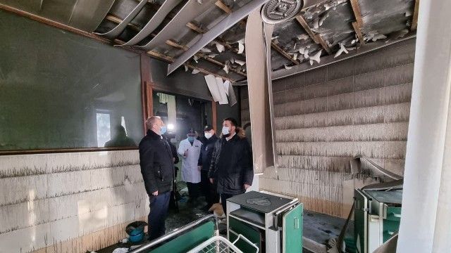 Пожар в больнице Косова: ОГА обнародовала кадры из сгоревшей реанимации
