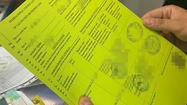 На Закарпатье разоблачили подпольную типографию, на которой штамповали фейковые Covid-сертификаты