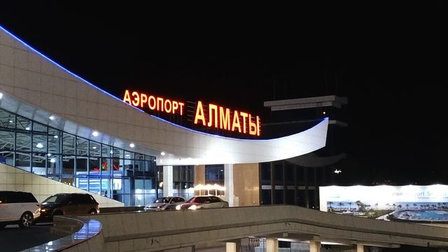 У Казахстані протестувальники захопили аеропорт Алмати