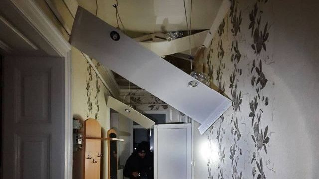 Поліція назвала попередню версію вибуху газу в житловому будинку в Чернівцях